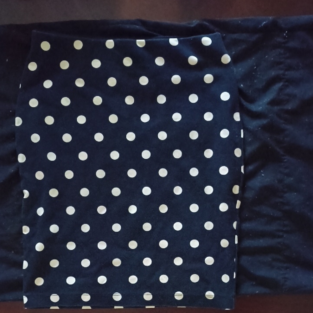 Polka Dot Pencil Skirt - Black and White